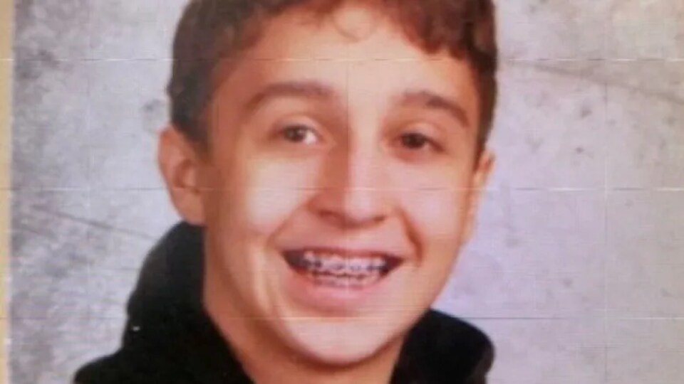 Richie Stelmack souriant.