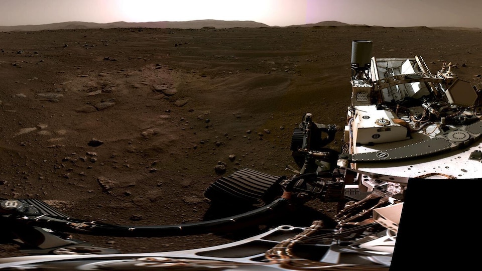Le rover Perseverance est immobile sur Mars.