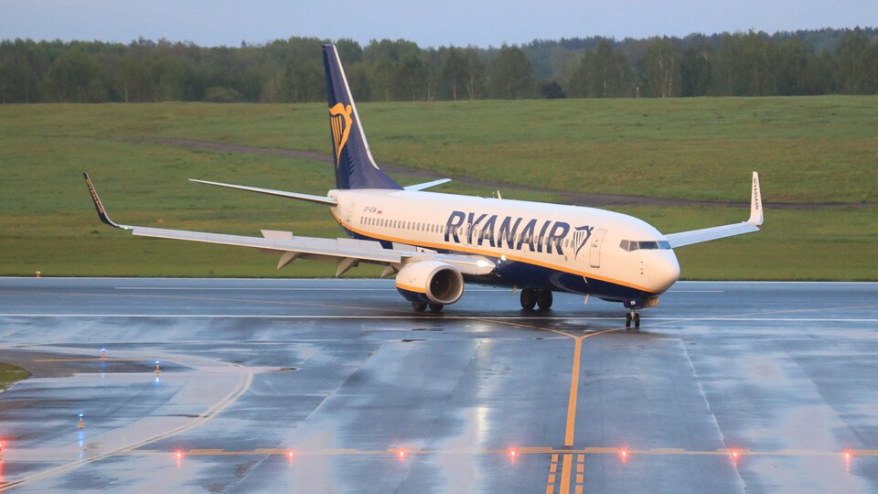 Un avion Ryanair, au sol. 