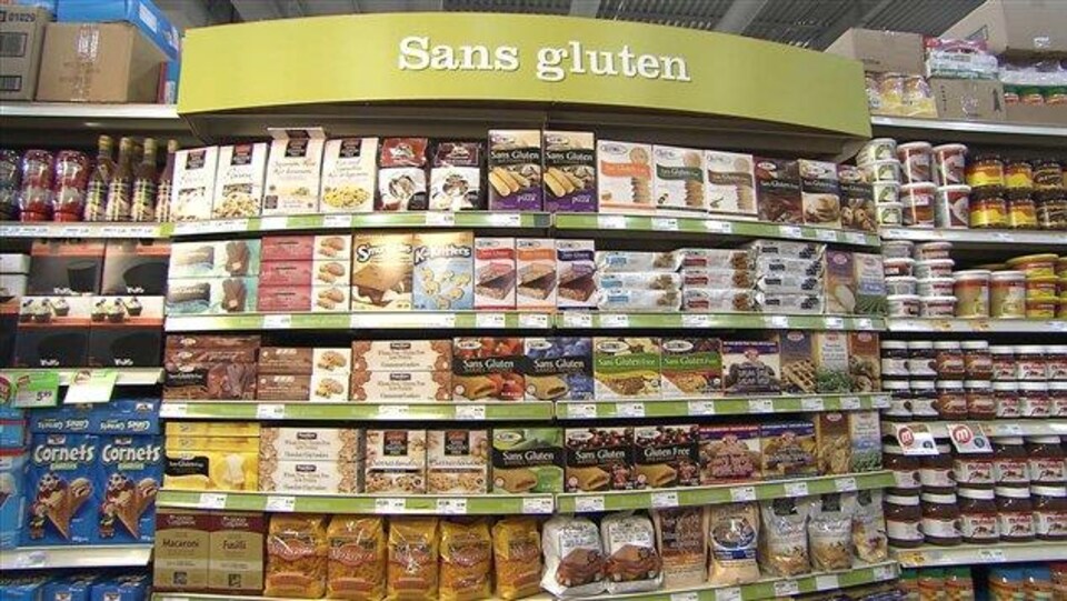 Étalage de produits dans gluten.Épicerie spécialisée.