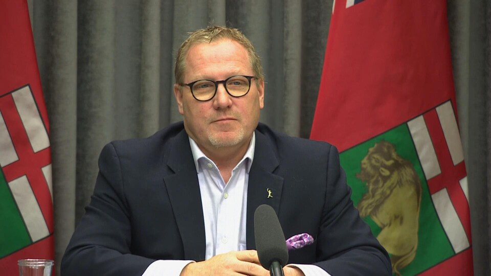 Scott Fielding lors de la conférence de presse du 17 décembre 2021.