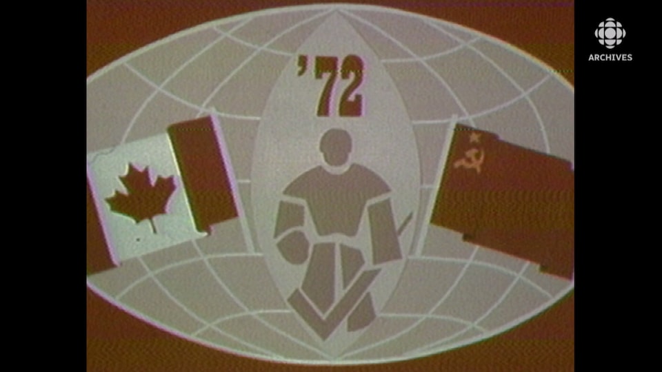 Illustration avec les drapeaux du Canada et de l'U.R.S.S. et un gardien de but au centre.
