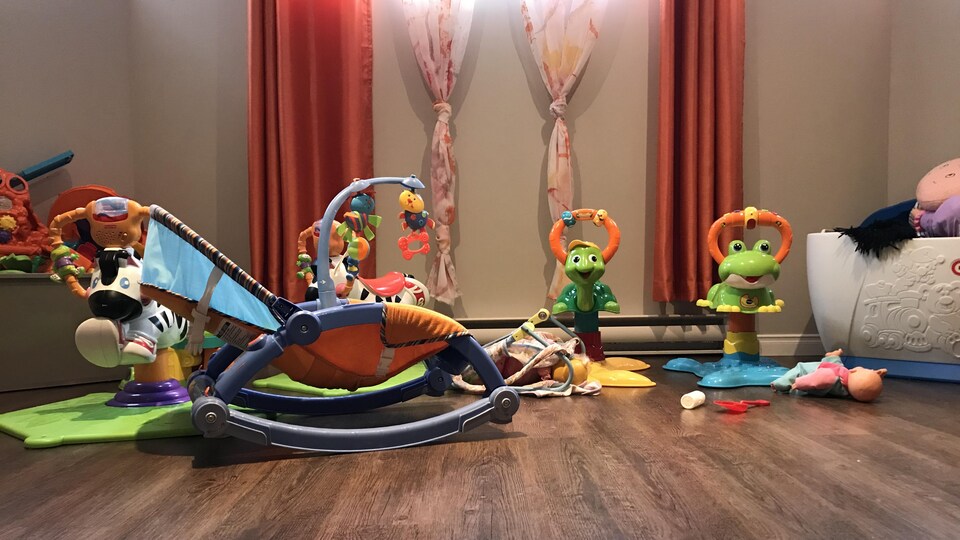 Des jouets dans une garderie en milieu familial.