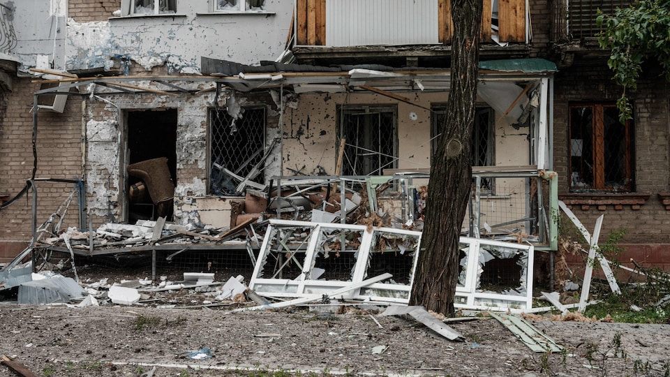 Un bâtiment détruit à Sievierodonetsk.