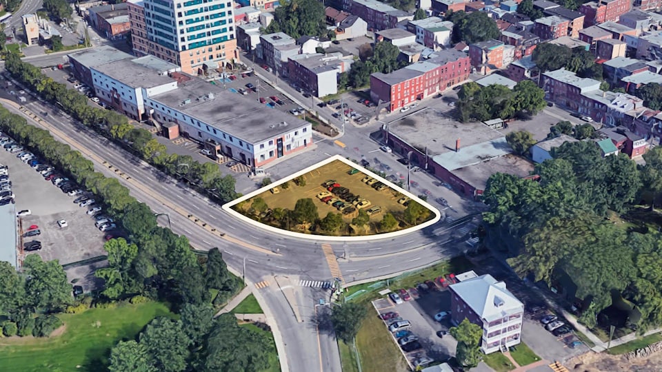 Vue aérienne du terrain choisi pour le futur site d'injection supervisée de Québec.