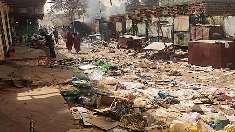 A market in El Jenina, the capital of West Darfur.