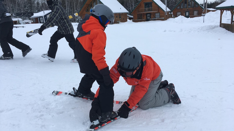 Ski Gratuit Pour Les Residents De La Vallee De L Or Au Mont Video Radio Canada Ca