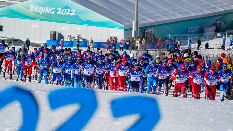 Ils s'élancent pour le skiathlon.