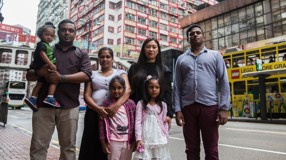 Quelques membres des familles de Hong Kong qui veulent se réfugier au Canada pour être venus en aide à Edward Snowden