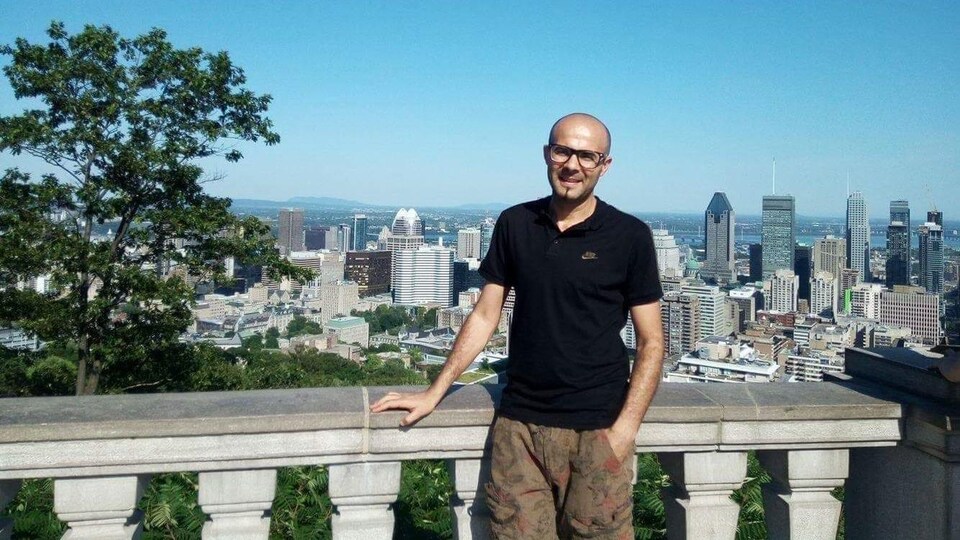 Sofiane Lougani au belvédère du mont Royal.