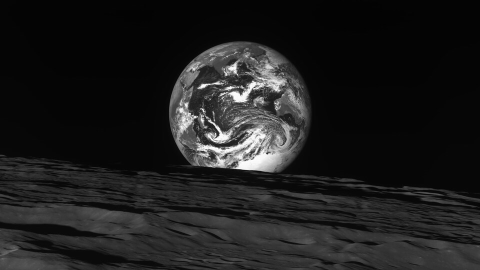 La Terre vue de la Lune.