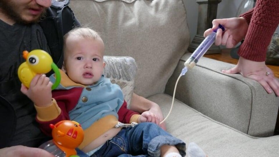 Les Parents D Un Nourrisson Ne Avec Une Malformation Demandent Plus D Aide A La Province Radio Canada Ca