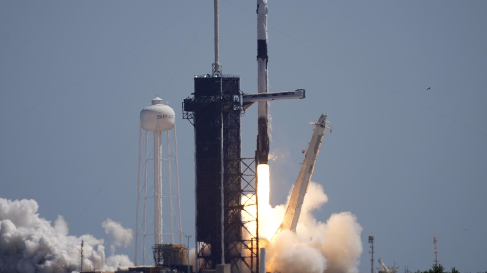 Une fusée SpaceX Falcon 9.