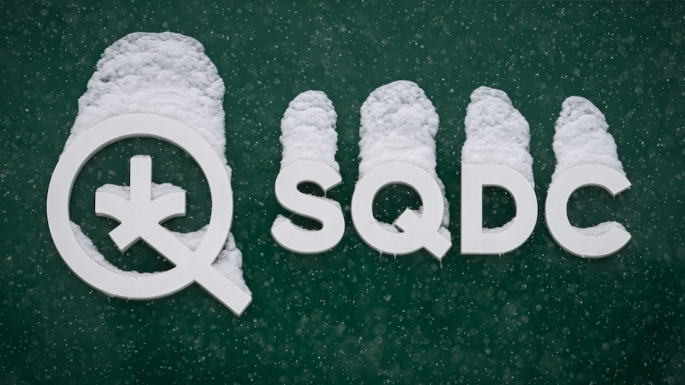 La devanture d'une succursale de la SQDC.