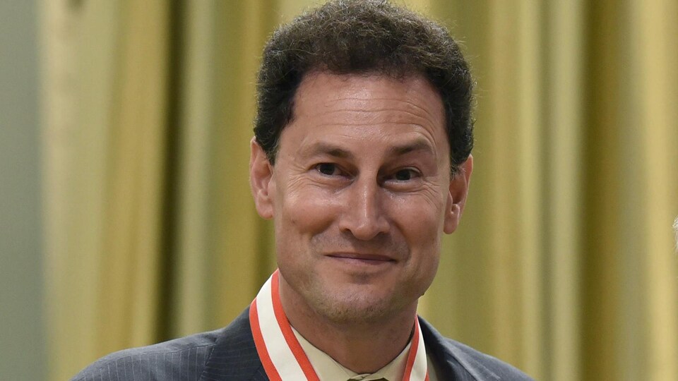 L'animateur Steve Paikin