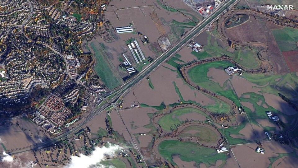 Image satellite montrant les inondations à Sumas Prairie, à Abbotsford en C.-B.