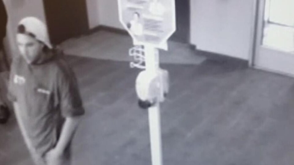 Photo d'un suspect d'agression sexuelle dans un CHSLD de Sherbrooke.