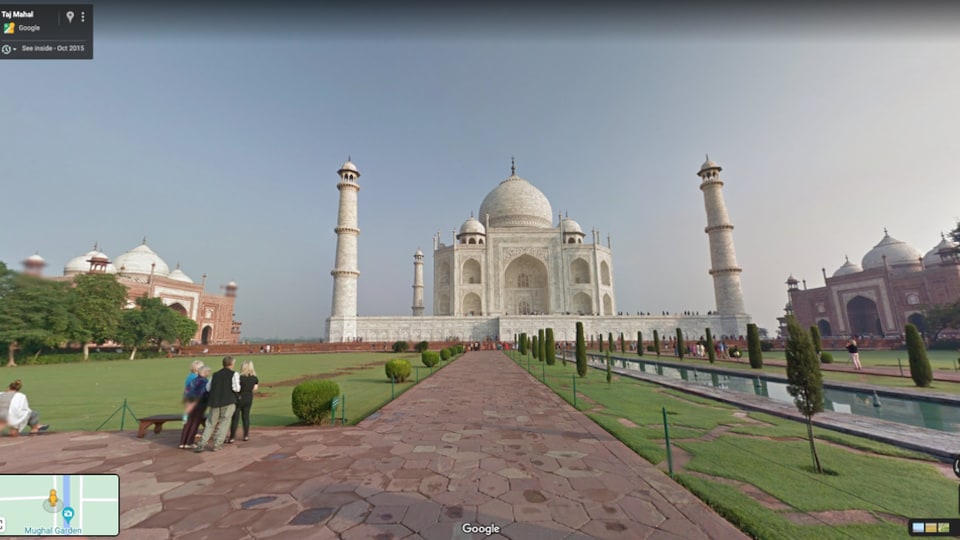 The Taj Mahal in the Google Street View tool. 
