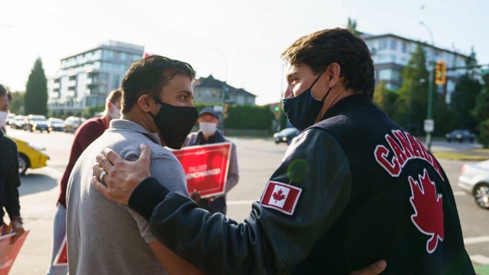 Taleeb Noormohamed avec Justin Trudeau.