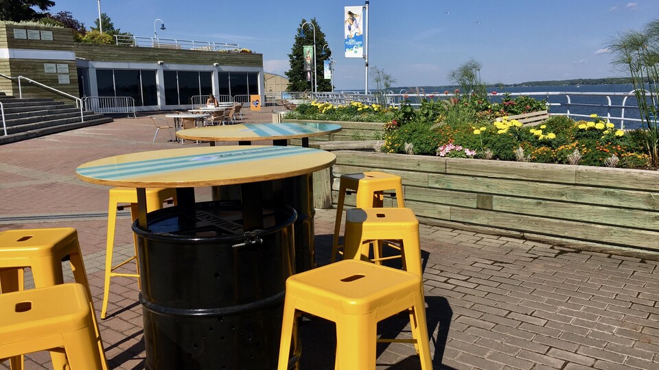 La terrasse Saint-Lau a ouvert vendredi à Trois-Rivières.