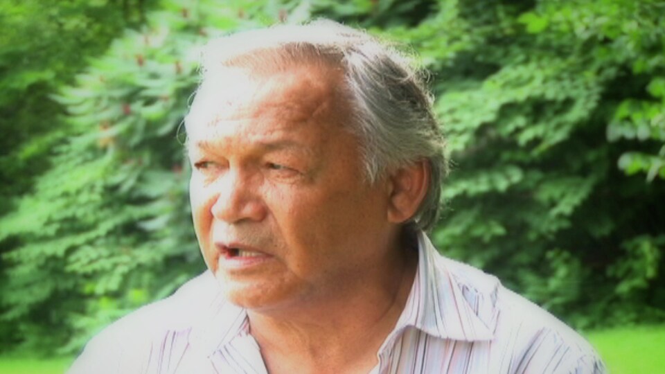 Photo tirée du film Nikanish, sur la trace de nos ancêtres, réalisé par Jean-Étienne Poirier pour la communauté de Matimekush-Lac-John, en 2005.