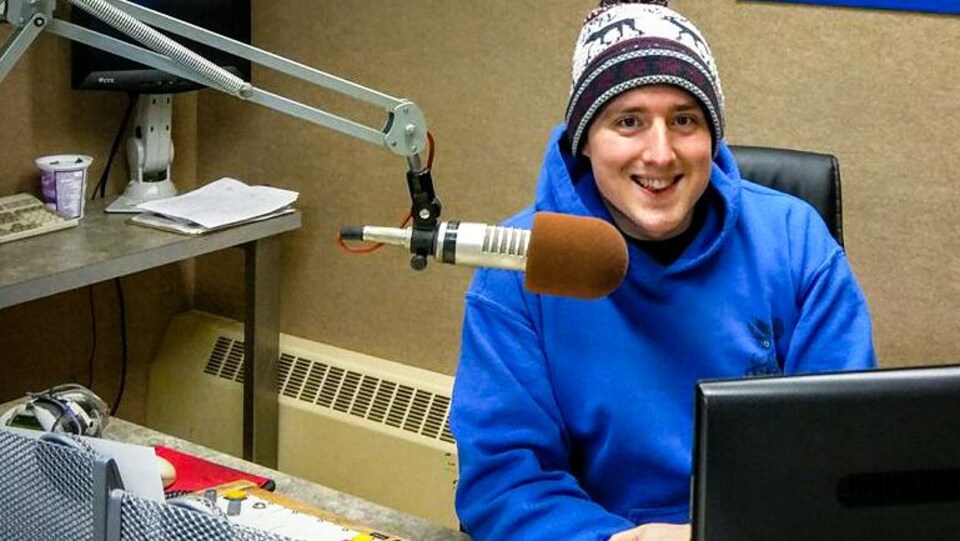 Une décision du CRTC défavorable à Cabin Radio suscite des réactions à