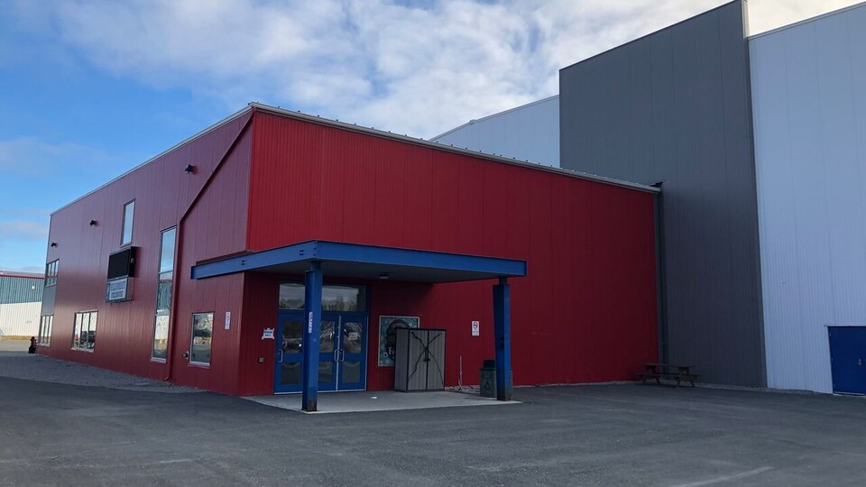 « C’est toute notre vie » la grève à Yellowknife force la fermeture d’un cassecroûte Radio