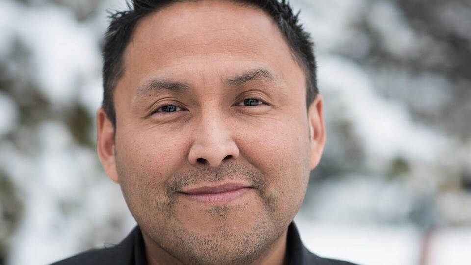 Lyle Fabian, à Yellowknife, aux Territoires du Nord-Ouest.