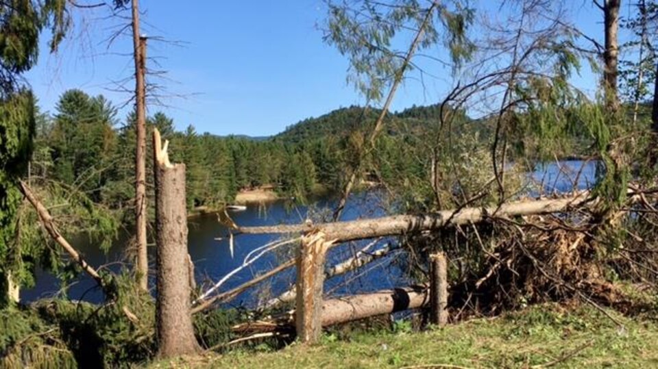 Une microrafale a balayé le secteur de ValdesBois avec des vents de