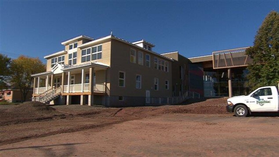 Les travaux de rénovation du Vieux-Couvent et de construction du Centre culturel de Paspébiac.