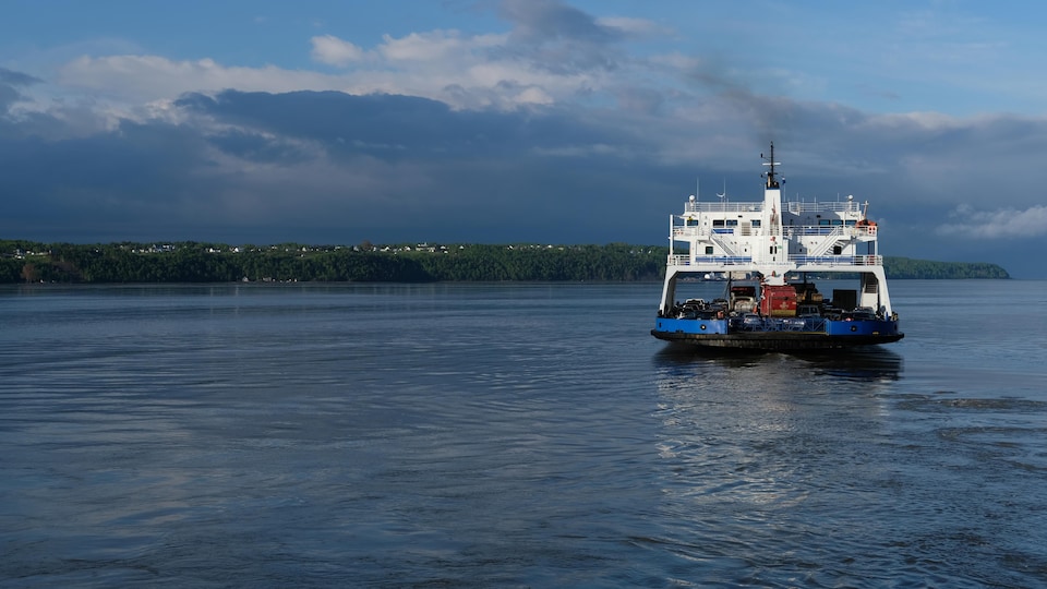 Traversier de L’IsleauxCoudres le NM FélixAntoineSavard remis à l