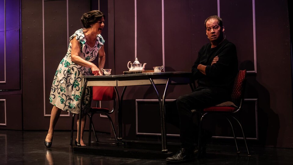 Lyne Rochette et Donald Renault sur la scène.