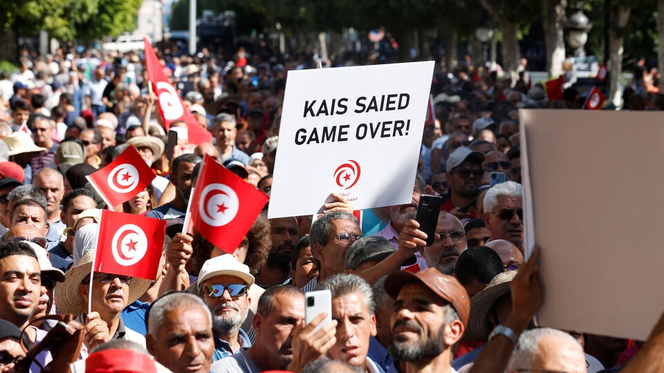Des manifestants tunisiens.