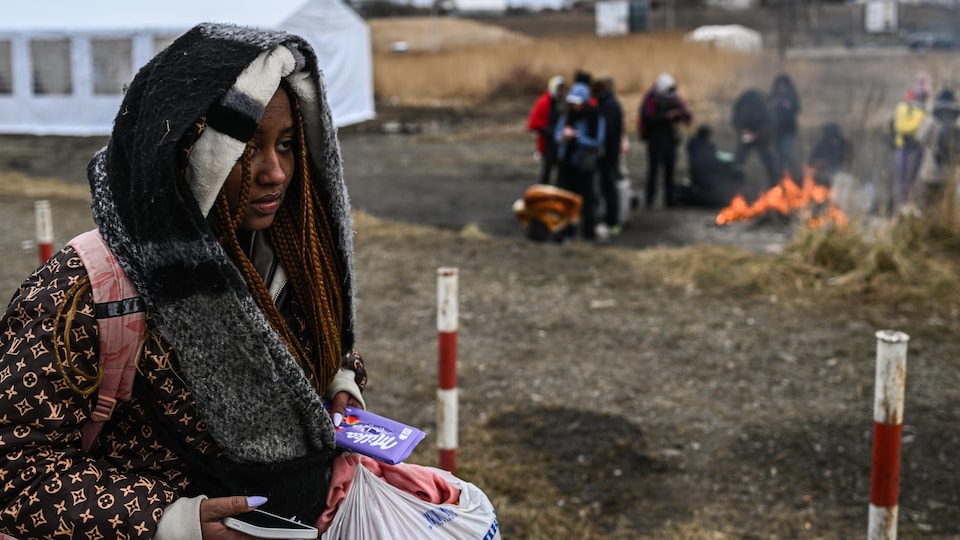 Une Africaine dans un camp de réfugiés.