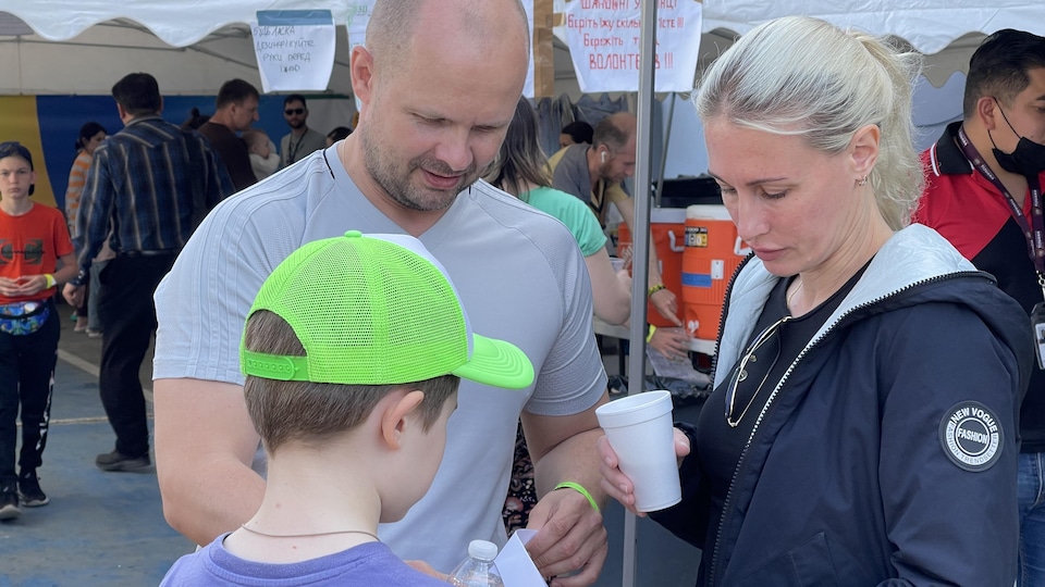 Pavel, Alyona and Dima gathered.