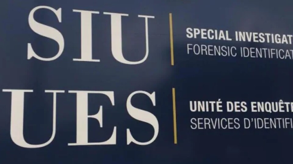 Une affiche de l'Unité des enquêtes spéciales.