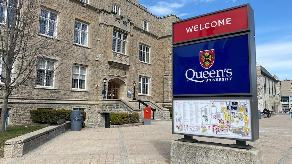 An ensign from Queen's University, Ontario.