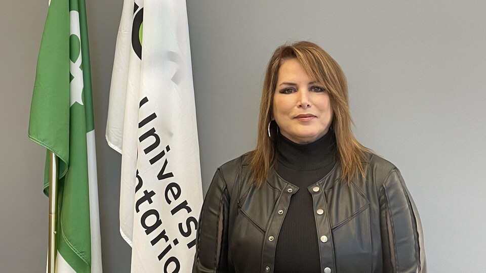 Monique qui sourit