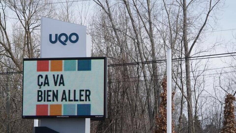 Une affiche de l'UQO ça va bien aller.