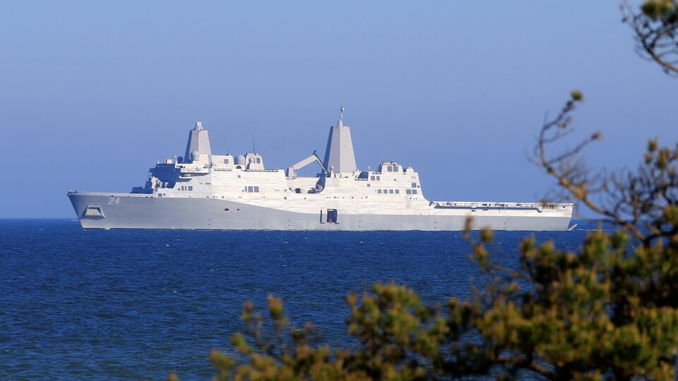 Le navire de guerre USS Arlington