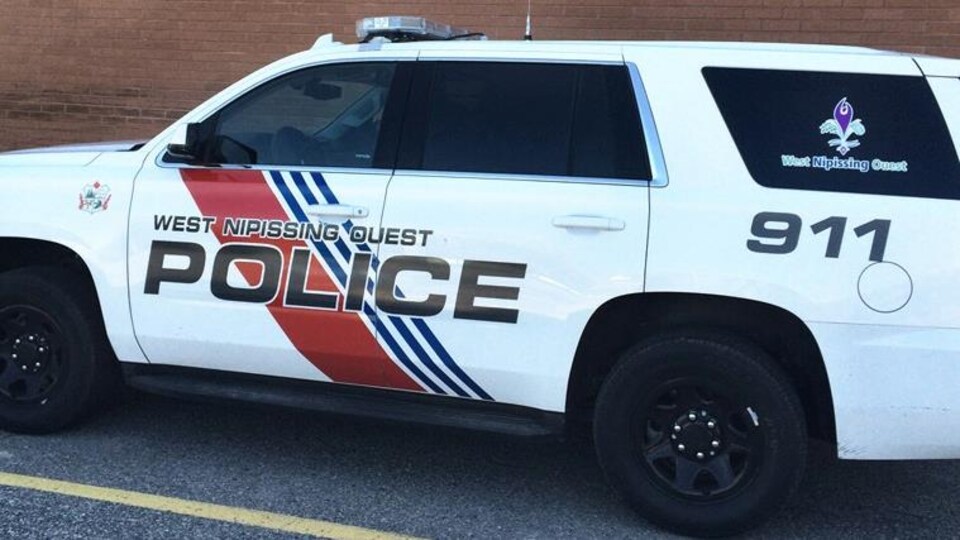 Un véhicule de la police de la municipalité de Nipissing Ouest.