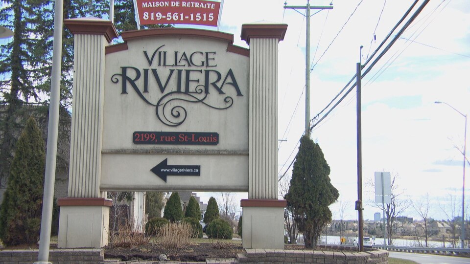 La résidence pour personnes âgées Village Riviera à Gatineau.