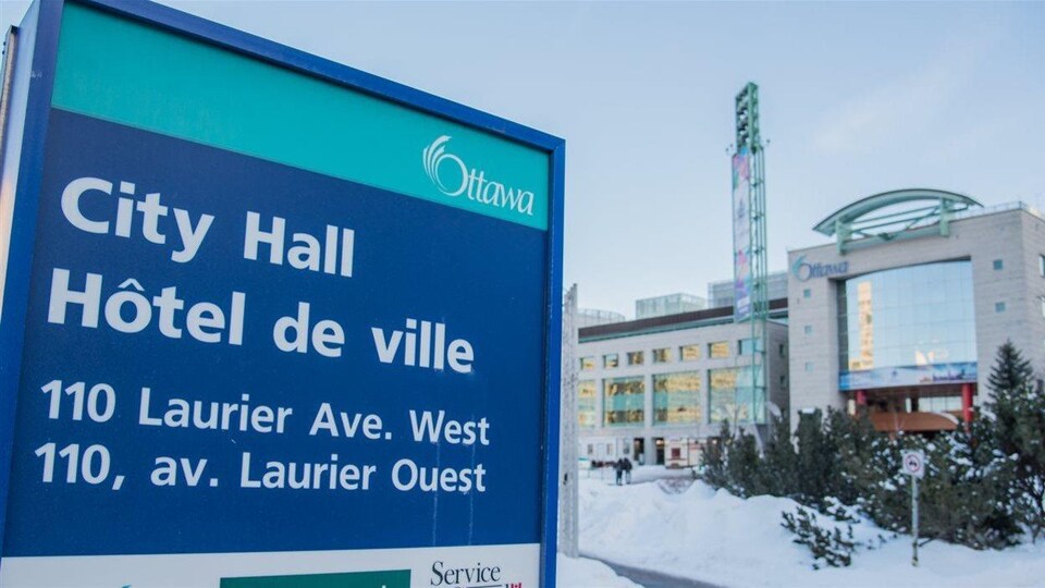 Des organismes communautaires interpellent les élus pour que Ottawa soit désignée ville sanctuaire.