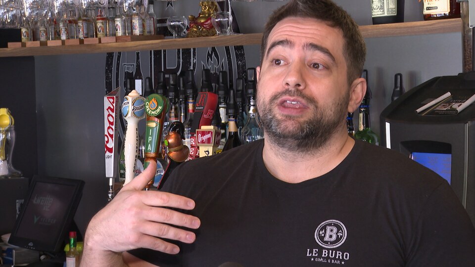 Vincent Bérubé, en entrevue dans son Resto-Bar.