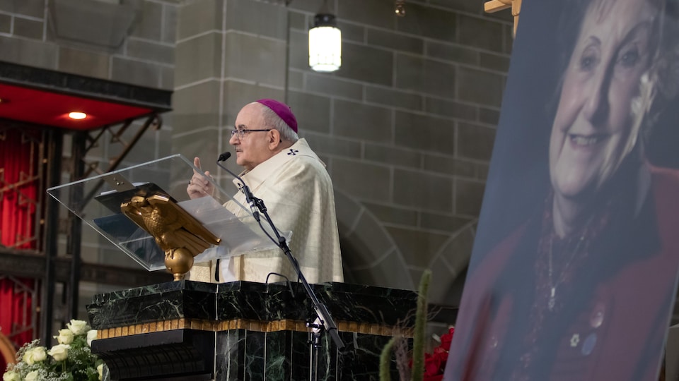 La cérémonie a été célébrée par l’archevêque de Moncton, Mgr Valéry Vienneau, à la cathédrale Notre-Dame-de-l’Assomption à Moncton.