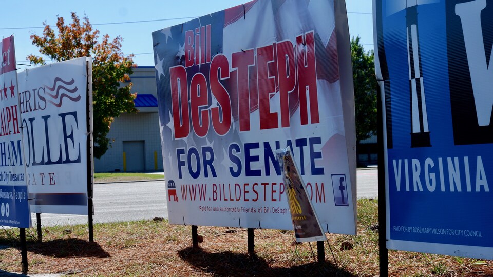 Des affiches électorales, en Virginie. 