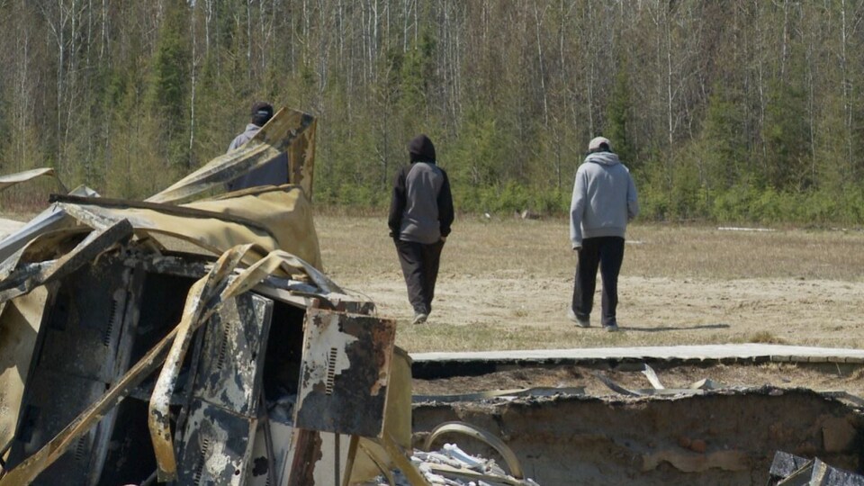 Des jeunes dans la réserve de Wapekeka (archives)