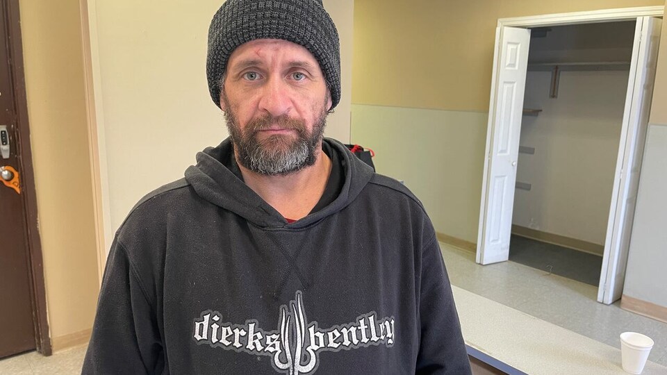 À Drayton Valley, un refuge de jour atténue la détresse de personnes