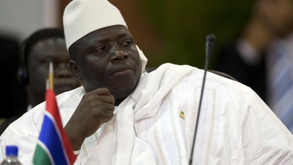 Yahya Jammeh dirige la Gambie depuis le coup d'État de 1994.