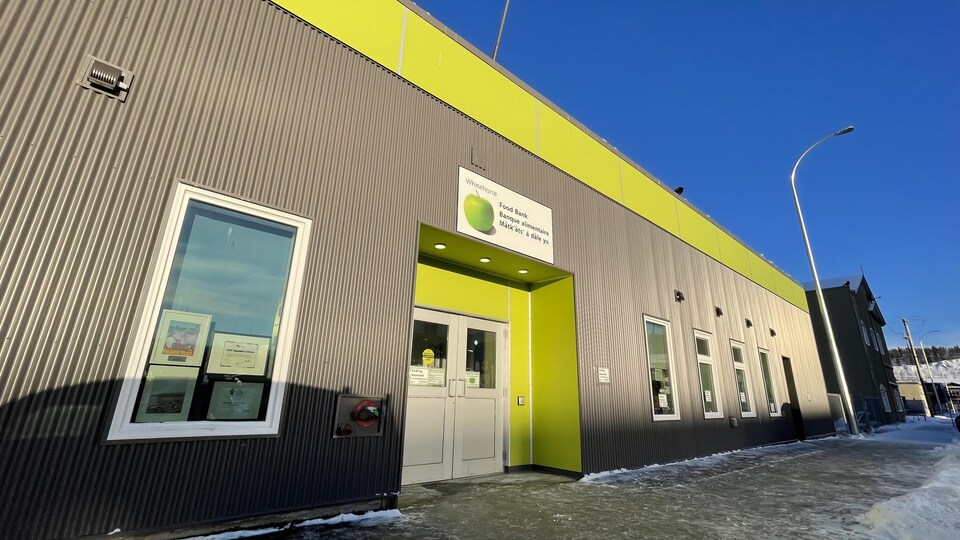 Plan exterieur de la banque alimentaire de Whitehorse.